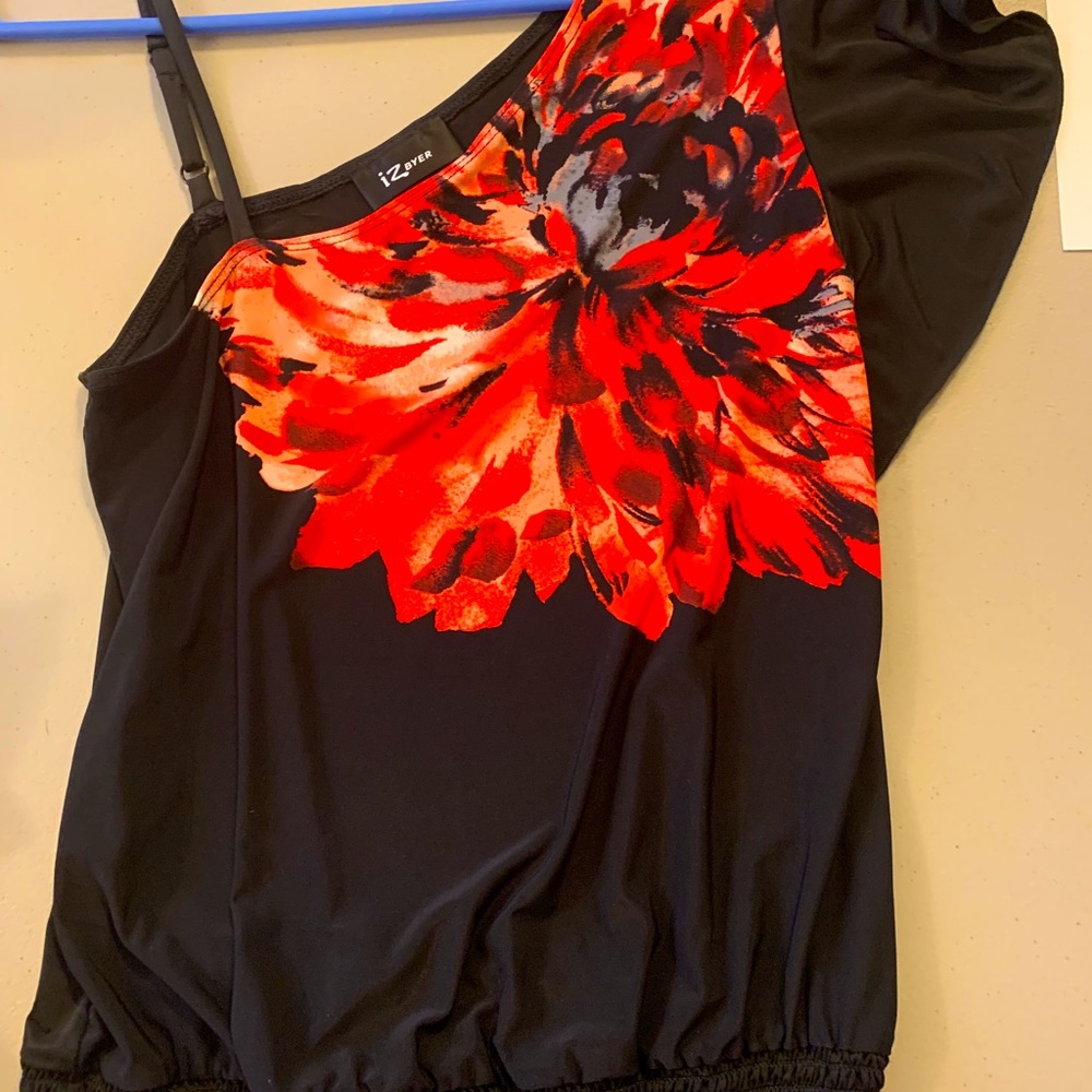 IZ Byer Off Shoulder Top Small